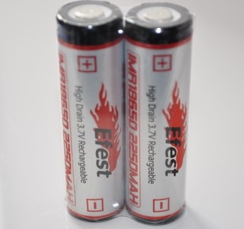 Rechargeable Efest batterie 3.7V 2250mAh 18650