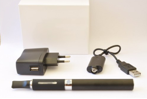 Kit eGo-W une cigarette électronique 650mAh - bonus de e-liquide