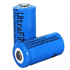 Batterie UltraFire 16340 1200mAh 3.6V Li-ion avec le bouton en haut