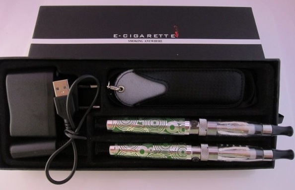 CE5 Sailebao avec drôle kit de batterie verte deux cigarettes électroniques